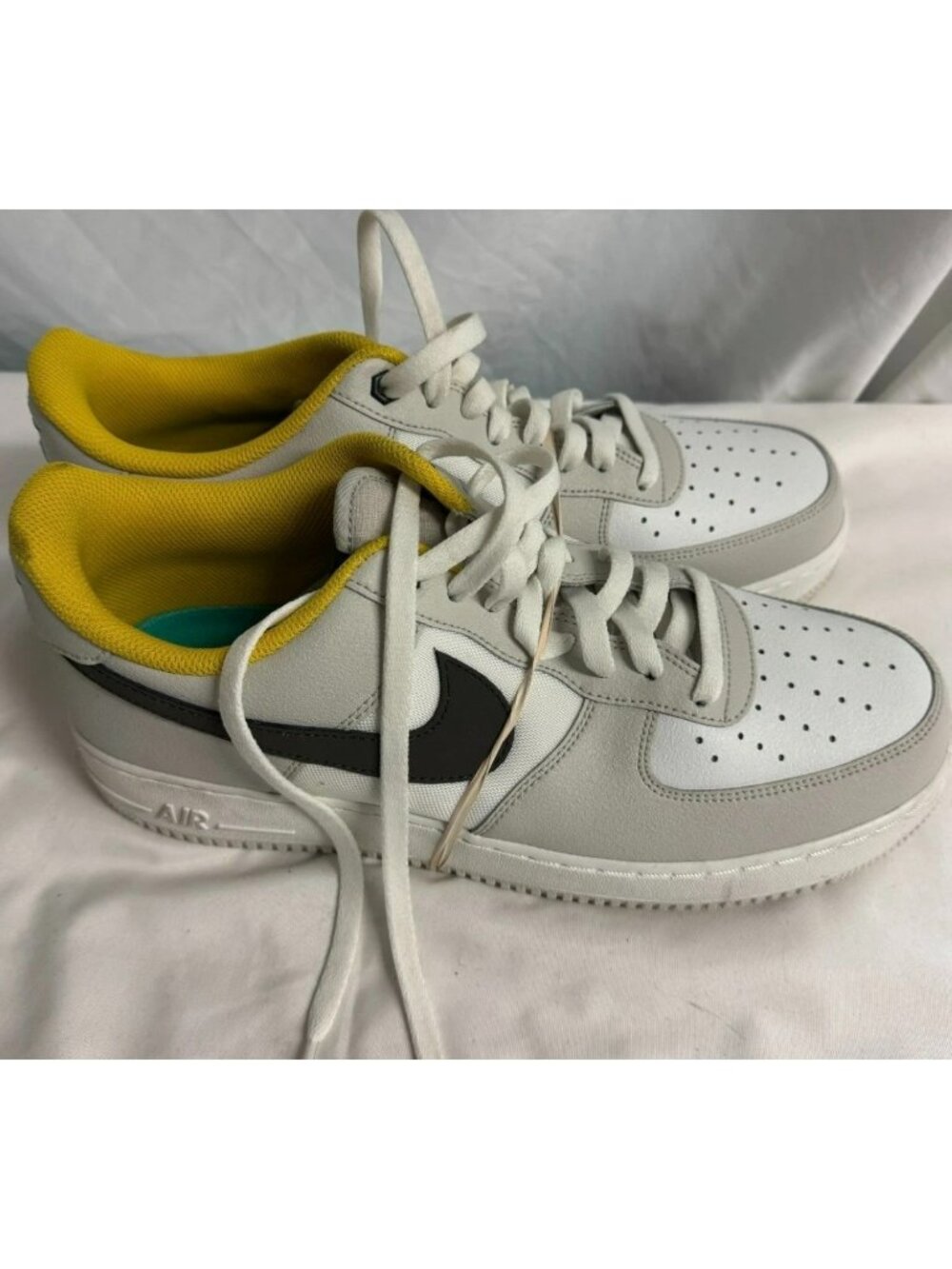 Nike Air Force 1 07 LV8 White Grey Yellow Men Shoes Sneakers FV3628-031 Size 11
